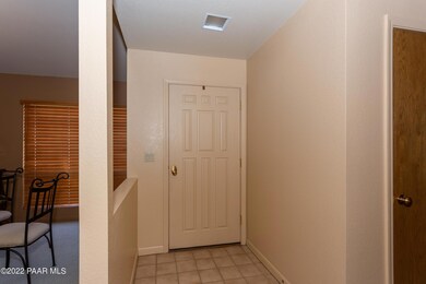 003_Foyer