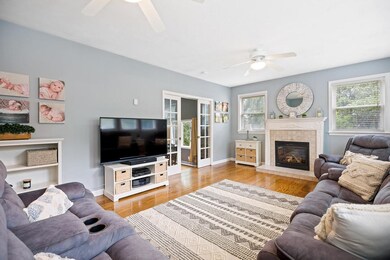 20 Joseph St, Saugus, MA 01906 - photo 6