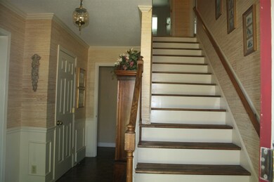 What a beautiful setting to greet your guests!