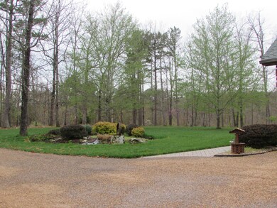 3064front yard2
