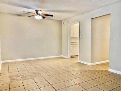 9410 Grannis St unit A, Houston, TX 77075 - photo 3