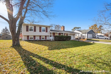 1430 Winifred St, Jenison, MI 49428 - photo 2