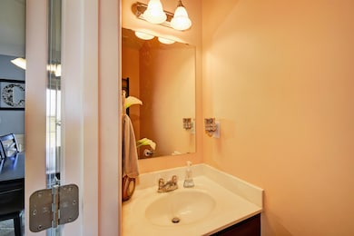 10108 Hornbeam Blvd, Louisville, KY 40228 - photo 7