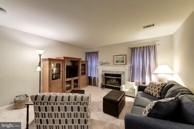 10903 Postern Ct, Manassas, VA 20109 - photo 6