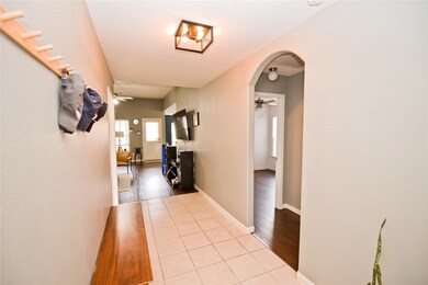 12127 Clara Ln, Pinehurst, TX 77362 - photo 3