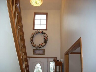 7321 Balla Dr, North Tonawanda, NY 14120 - photo 3