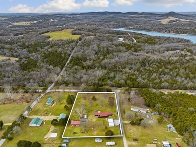 Table Rock Lake Close Home Acreage