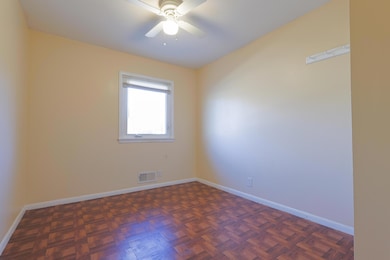 8556 Rich Ave S, Bloomington, MN 55437 - photo 7