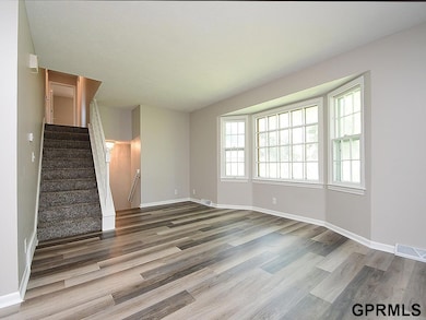 4921 S 95th Ave, Omaha, NE 68127 - photo 6