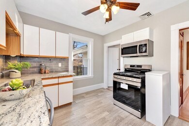 40 Mount Pleasant St unit 2, Woburn, MA 01801 - photo 6