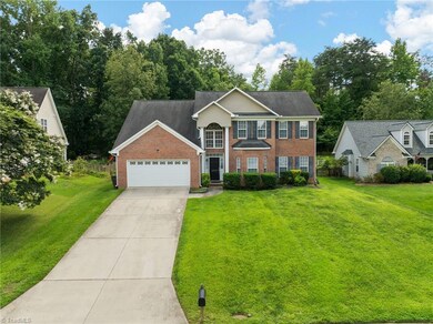 2270 Glen Cove Way, High Point, NC 27265 - photo 4