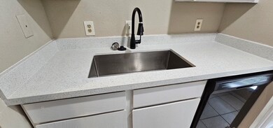 12500 Sandpiper Dr unit 206, Houston, TX 77035 - photo 3