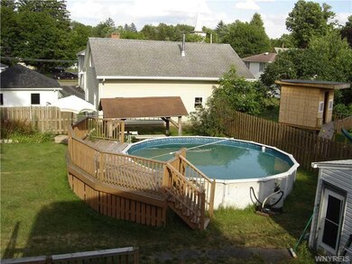 Pool Above Ground.