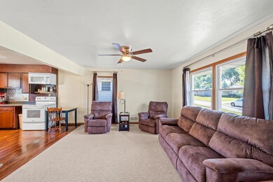 3021 Bel Aire Rd, Des Moines, IA 50310 - photo 4