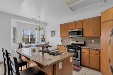 7-web-or-mls-_HIV3222