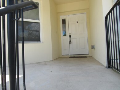 37 Carmalt St unit B, Cocoa, FL 32922 - photo 6