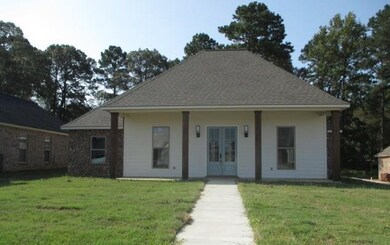 325 Saint Landry Dr, Pineville, LA 71360 - photo 2