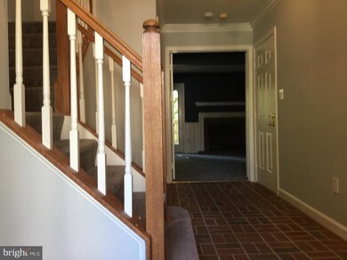 6836 Mclean Province Cir, Falls Church, VA 22043 - photo 3