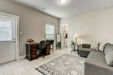 839 Fisher St unit A, Houston, TX 77018 - photo 4