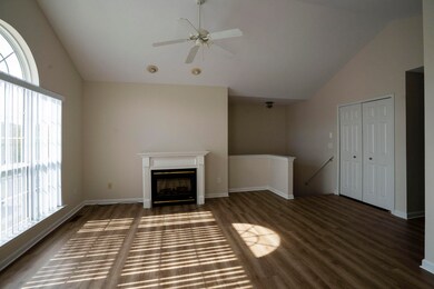 16702 Dover Dr unit 73, Northville, MI 48168 - photo 4