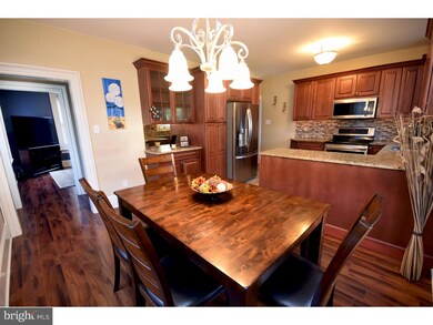 129 Chestnut St, Spring City, PA 19475 - photo 6