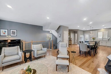 902 Coletta Cir, Naperville, IL 60563 - photo 6