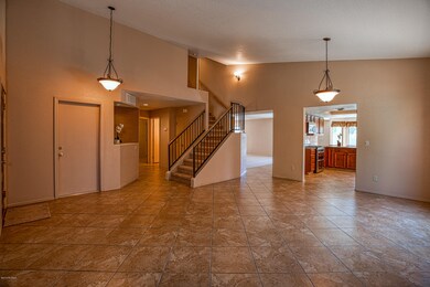 4.Living Room & Dining Area