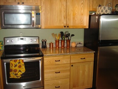 4 Pheasant Ln, Claremont, NH 03743 - photo 6