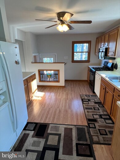 11039 Prospect Hill Rd, Glenn Dale, MD 20769 - photo 7