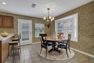 Breakfast room virtually staged
