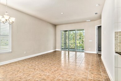 7 830 Aldenham Ln-24