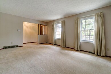 4825 Winterset Dr.