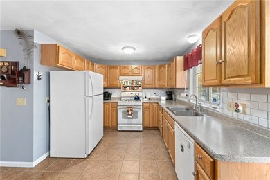 39 Mill St, West Warwick, RI 02893 - photo 6