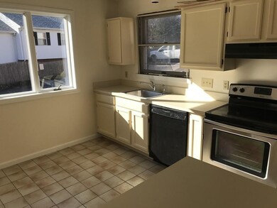 100 Trapelo Rd unit 3, Waltham, MA 02452 - photo 2