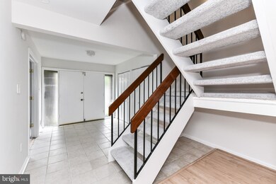 9525 Barcellona Ct, Fairfax, VA 22031 - photo 3