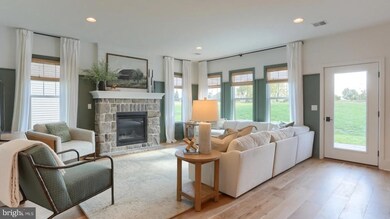 100 Flora Blvd, Annville, PA 17003 - photo 4