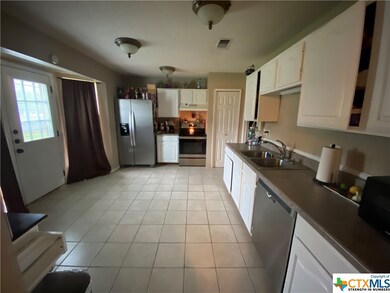 133 Zarley Dr, Copperas Cove, TX 76522 - photo 5