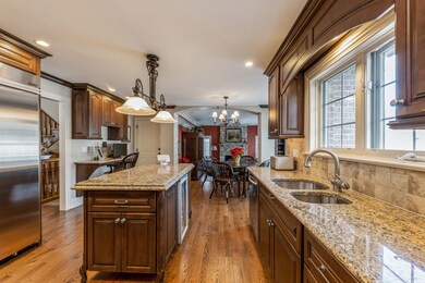 793 S Mitchell Ave, Elmhurst, IL 60126 - photo 4