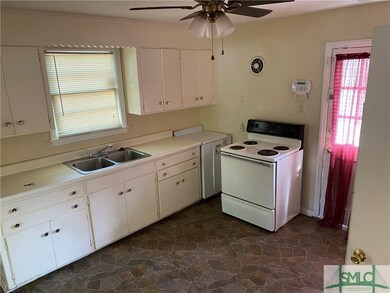1305 E 57th St, Savannah, GA 31404 - photo 5