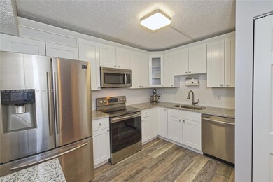 900 NE 195th St unit 703, Miami, FL 33179 - photo 2