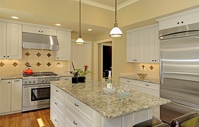 9001 SE 47th St, Mercer Island, WA 98040 - photo 6