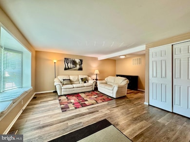 106 Hapsburg Ct, Parkville, MD 21234 - photo 5