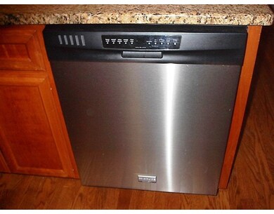 8 Picket Trail, Pembroke, MA 02359 - photo 5