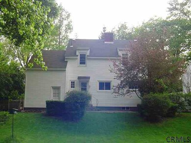 33 Knickerbocker Rd, Schenectady, NY 12302 - photo 2