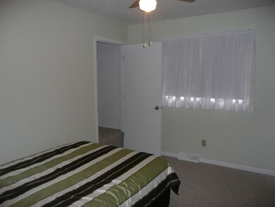 518 E Countryside Dr, Evansville, WI 53536 - photo 7