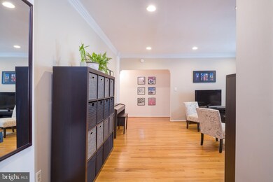 1669 Columbia Rd NW unit 313, Washington, DC 20009 - photo 3