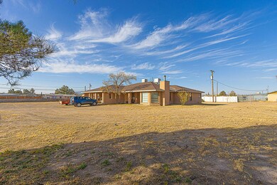 7815 Craddock Ave, El Paso, TX 79915 - photo 5