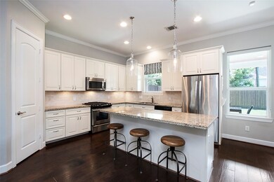 728 E 24th St, Houston, TX 77008 - photo 7