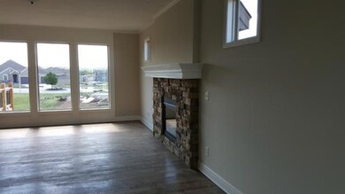 5911 Redbud St, Shawnee, KS 66218 - photo 2