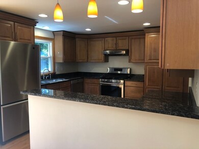 120 Bumble Bee Cir, Shrewsbury, MA 01545 - photo 3